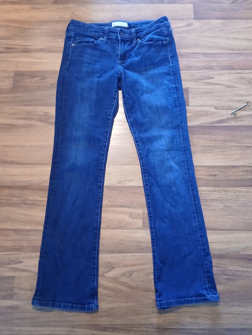 EUC Banana Republic Women's Size 2 Boot-Cut Jeans in Dark Blue
